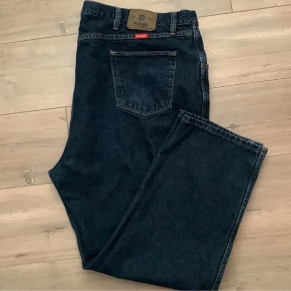 Wrangler Men's Dark Blue Relaxed Fit Jeans - Picture 7 of 10